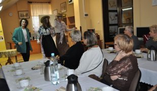 Wspomnień czar – młodzież seniorom - kliknij, aby przejść do galerii