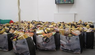 PFRON pomaga walczyć ze skutkami koronawirusa - kliknij, aby przejść do galerii