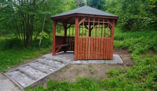 Altany nad rzeką Świnką - kliknij, aby przejść do galerii