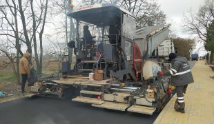 Przebudowa drogi w Podzamczu i Witaniowie na finiszu - kliknij, aby przejść do galerii