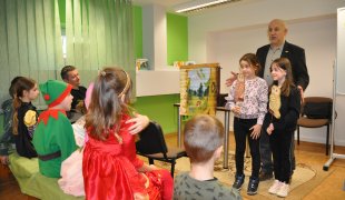 Spotkanie autorskie ze Zbigniewem Dmitrocą w Filii nr 3 - kliknij, aby przejść do galerii