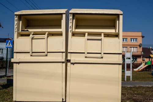 Nowe kontenery na tekstylia w Łęcznej
